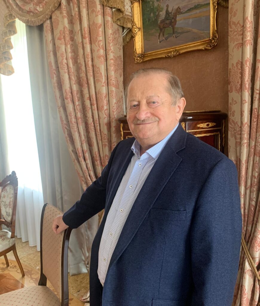 Tadeusz Gołębiewski: człowiek, który połączył smak i gościnność 